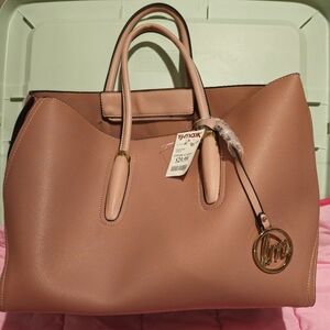 NWT Light Pink/blush Tote/handbag/purse With Handles, Zipper & Key Holder Strap